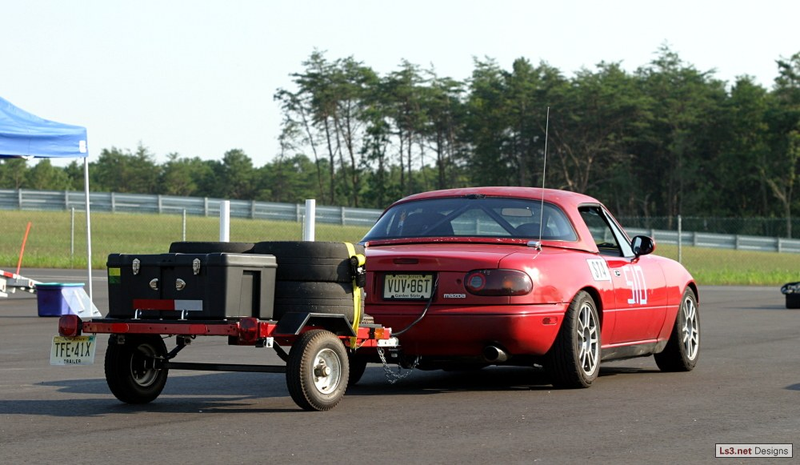 Illustration for article titled Cars In Their Natural Environment
